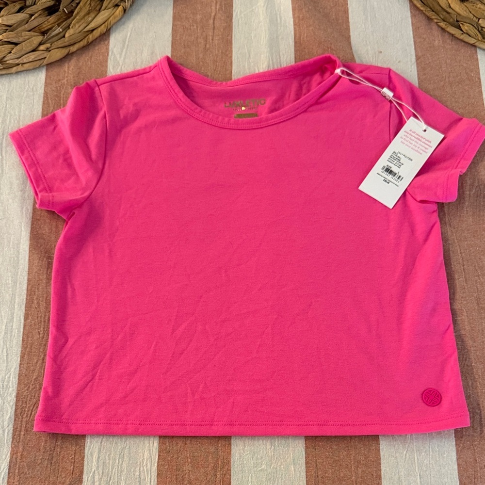 Lilly Pulitzer luxletic passion fruit Pink Short Sleeve Crop Tee Size L (8/10)
